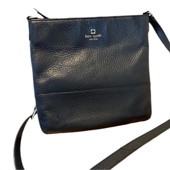 KATE SPADE Southport Avenue Cora Pebbled Leather Crossbody in Classic Black - Picture 2 of 7